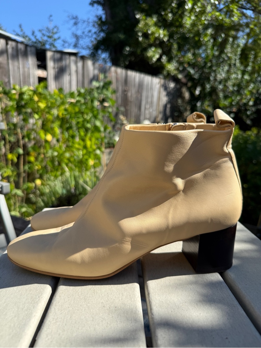 Everlane Leather Day Boot in Ecru, Size 10.5